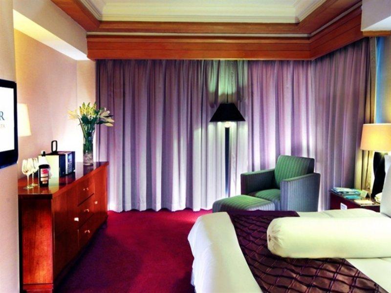 Le Grandeur Mangga Dua Hotel Jacarta Exterior foto