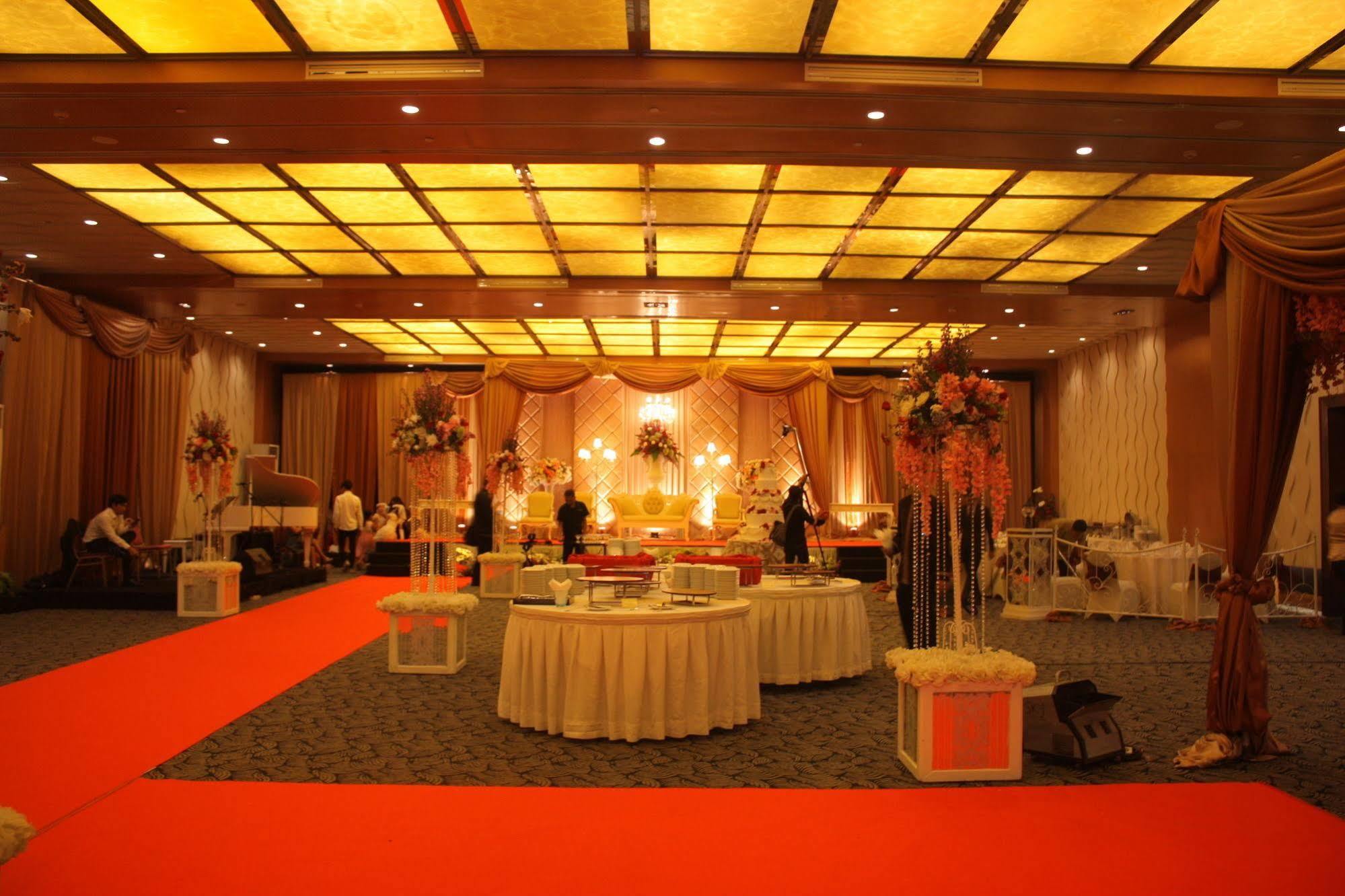 Le Grandeur Mangga Dua Hotel Jacarta Exterior foto